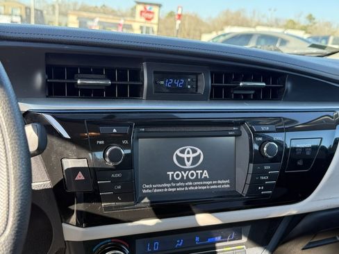 Used 2016 Toyota Corolla L image 22