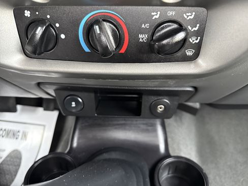 Used 2011 Ford Ranger XLT image 23