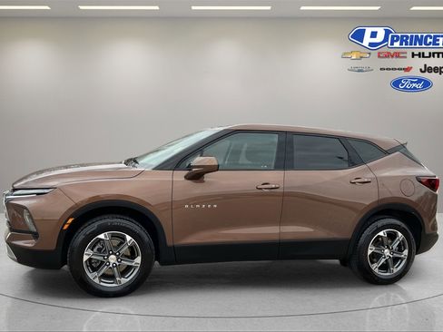 Used 2023 Chevrolet Blazer LT w/ Driver Confidence Package image 4