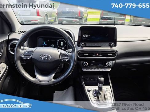 Used 2022 Hyundai Kona Limited w/ Winter Weather Package AWD/4WD image 6