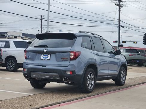 Used 2022 Honda Passport TrailSport image 3