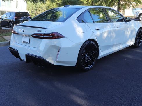 New 2026 BMW M5 w/ Carbon Package image 7