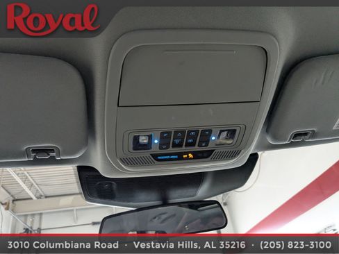 Used 2021 Ford Explorer XLT w/ Equipment Group 202A image 25