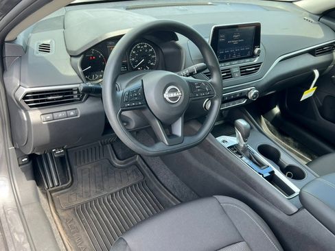 New 2025 Nissan Altima 2.5 S image 12