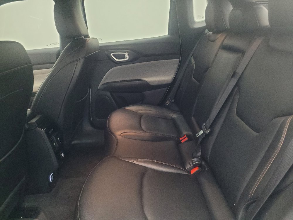 Used 2024 Jeep Compass Latitude AWD/4WD image 18