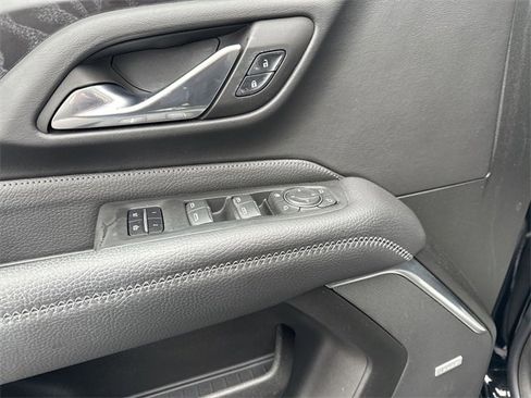 Used 2021 GMC Yukon Denali image 24
