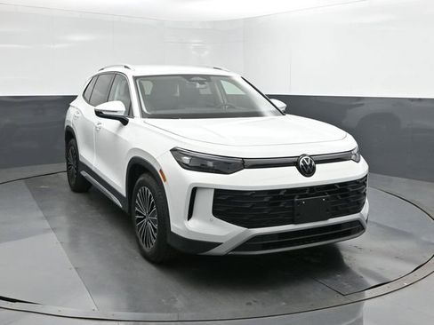 New 2026 Volkswagen Tiguan S image 22