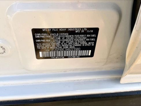 Used 2017 Subaru Crosstrek 2.0i Premium w/ Moonroof Package image 37