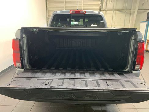 Used 2024 Chevrolet Colorado Z71 w/ Z71 Convenience Package 2 image 10