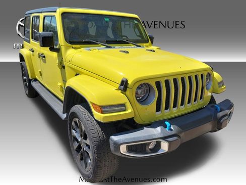 Used 2022 Jeep Wrangler Unlimited Sahara image 11