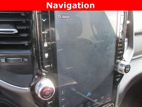 Used 2024 RAM 2500 Big Horn w/ Sport Appearance Package image 14