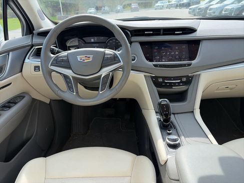 Certified 2024 Cadillac XT5 Premium Luxury image 10