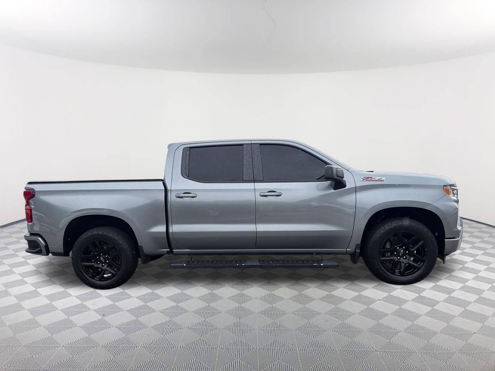 Used 2023 Chevrolet Silverado 1500 RST AWD/4WD image 5