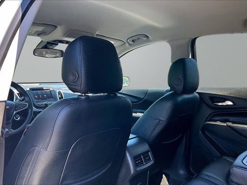 Used 2020 Chevrolet Equinox LT AWD/4WD image 17