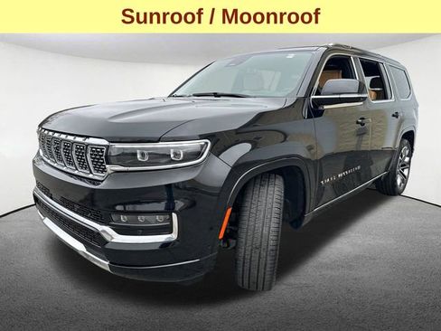 Used 2024 Jeep Grand Wagoneer Series III w/ Rear Seat Video Group 1 AWD/4WD image 5