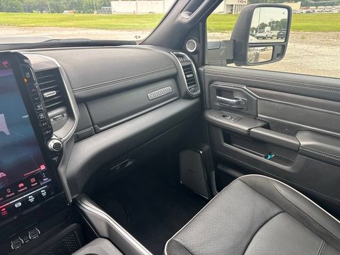 Used 2026 RAM 3500 Laramie AWD/4WD image 51