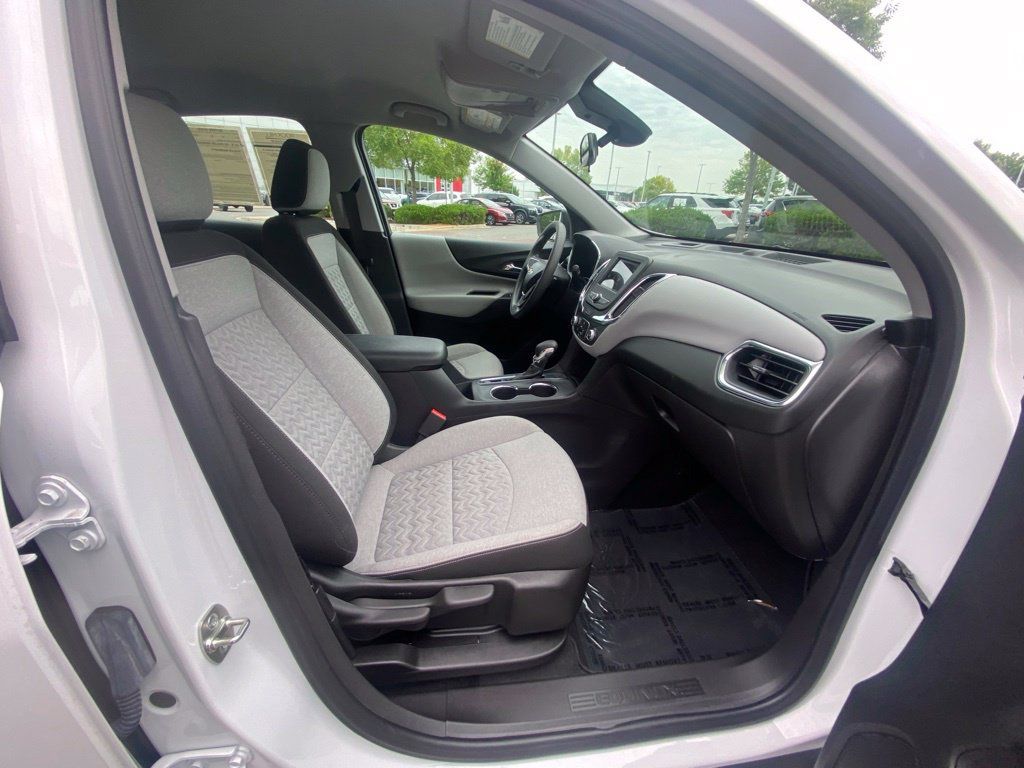 Used 2024 Chevrolet Equinox LS FWD image 38