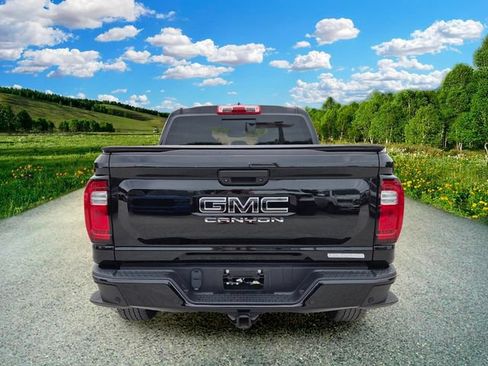 Used 2023 GMC Canyon Elevation w/ Elevation Premium Package RWD image 5