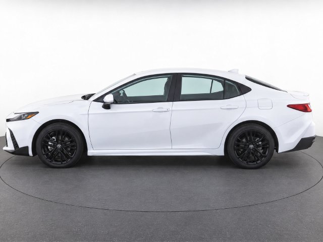 Used 2024 Toyota Camry SE FWD image 6