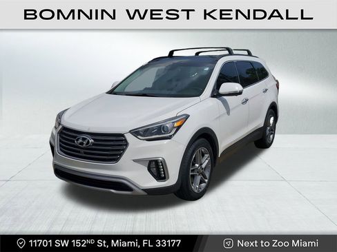 Used 2018 Hyundai Santa Fe SE image 3