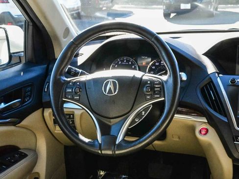 Used 2018 Acura MDX FWD image 17