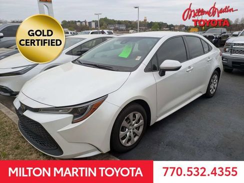 Used 2022 Toyota Corolla LE image 1