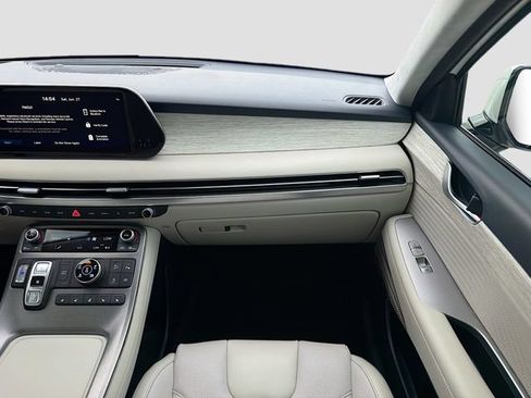 Used 2025 Hyundai Palisade Calligraphy AWD/4WD image 19