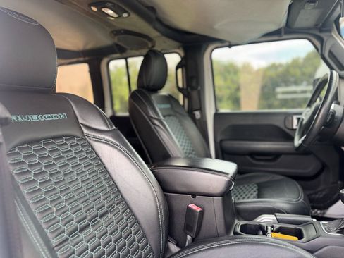 Used 2018 Jeep Wrangler Unlimited Rubicon AWD/4WD image 54