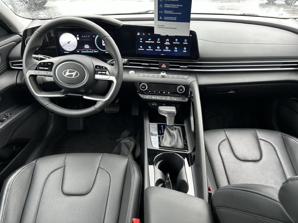 Certified 2024 Hyundai Elantra Limited FWD image 17
