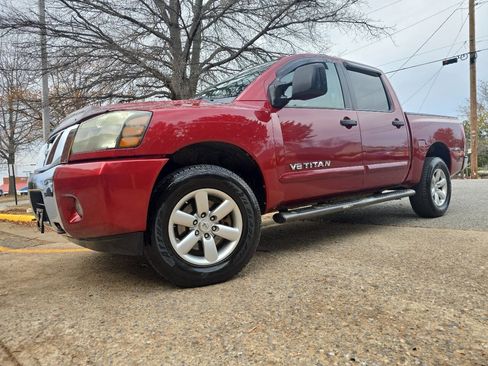 Used 2014 Nissan Titan SV w/ SV Premium Utility Package image 43