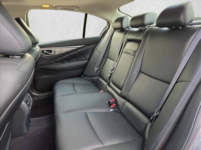 Used 2017 INFINITI Q50 3.0t Premium w/ 3.0T Premium Plus Package RWD image 19