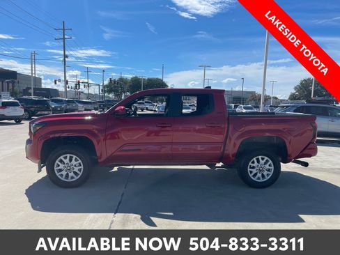 Certified 2026 Toyota Tacoma SR5 AWD/4WD image 2