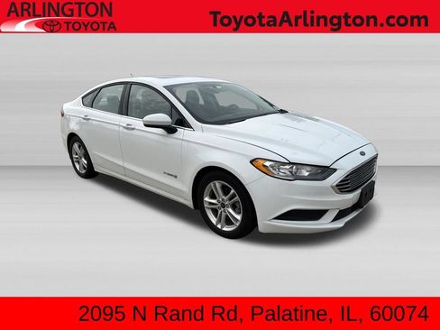 Used 2018 Ford Fusion SE FWD image 1