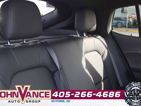 Used 2025 Buick Envista Sport Touring w/ Convenience I Package image 18
