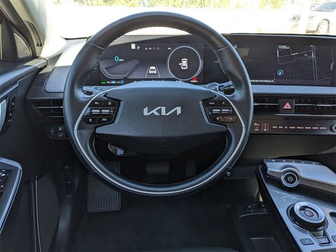 Certified 2024 Kia EV6 Wind image 17