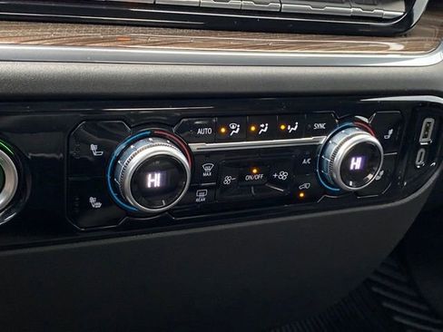 Certified 2024 GMC Sierra 1500 Elevation image 14