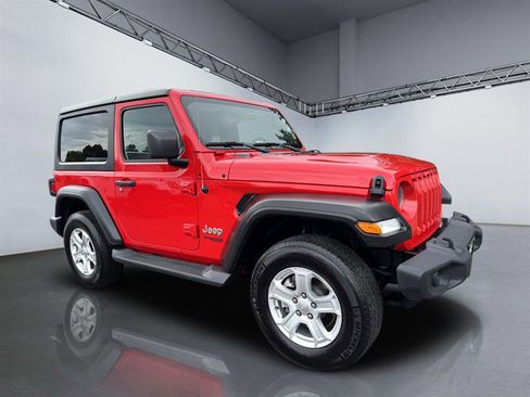 Used 2019 Jeep Wrangler Sport image 8