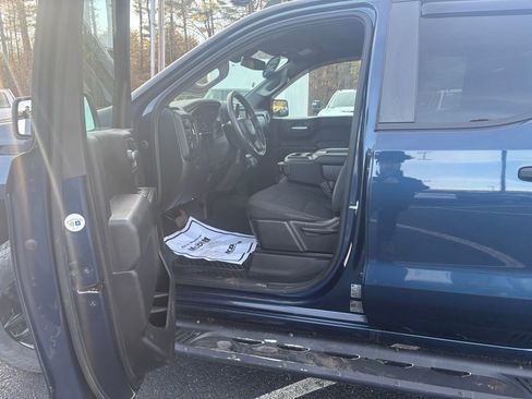 Used 2020 Chevrolet Silverado 1500 Custom Trail Boss w/ Custom Convenience Package image 12