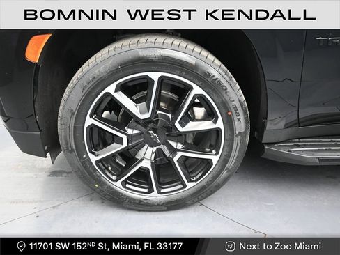 Used 2023 Chevrolet Tahoe RST w/ Luxury Package image 9