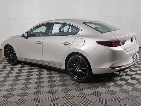 Used 2025 MAZDA MAZDA3 s FWD image 11