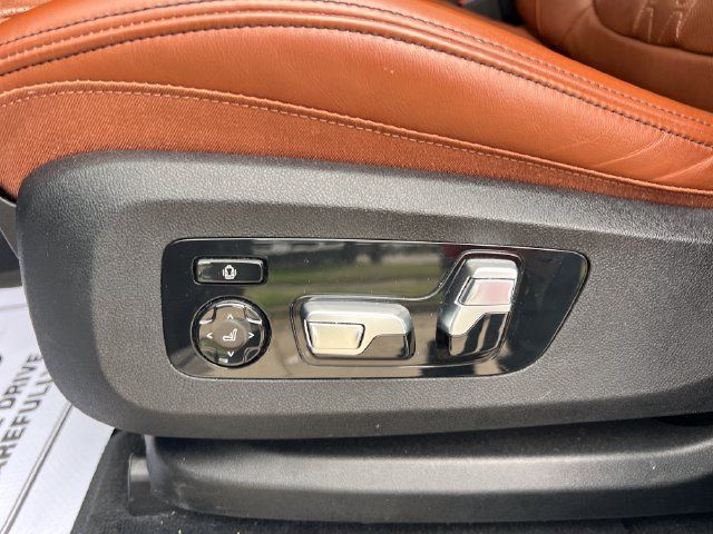 Used 2022 BMW X7 xDrive40i w/ Premium Package AWD/4WD image 42