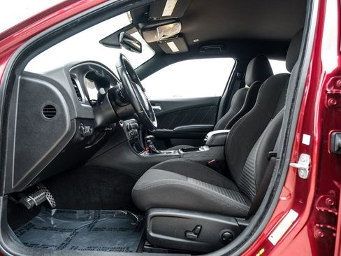 Used 2022 Dodge Charger R/T w/ Blacktop Package RWD image 3