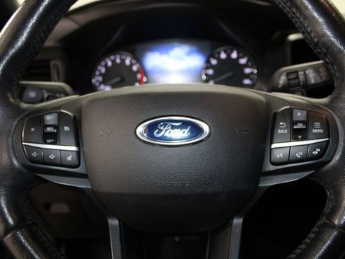 Used 2020 Ford Explorer XLT w/ Comfort Package RWD image 44