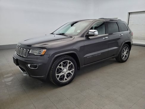 Used 2020 Jeep Grand Cherokee Overland image 2