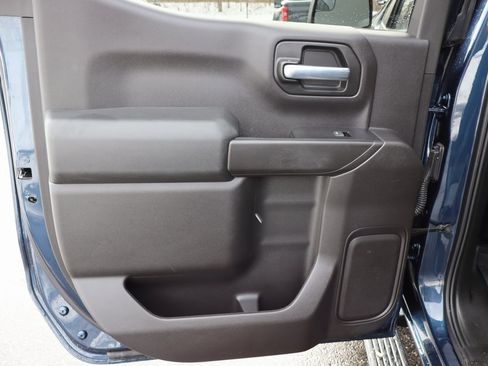 Used 2020 Chevrolet Silverado 1500 Custom Trail Boss w/ Custom Convenience Package image 19