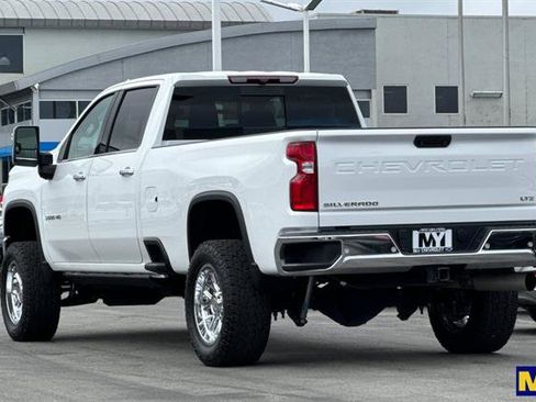 Used 2022 Chevrolet Silverado 3500 LTZ w/ LTZ Plus Package image 6