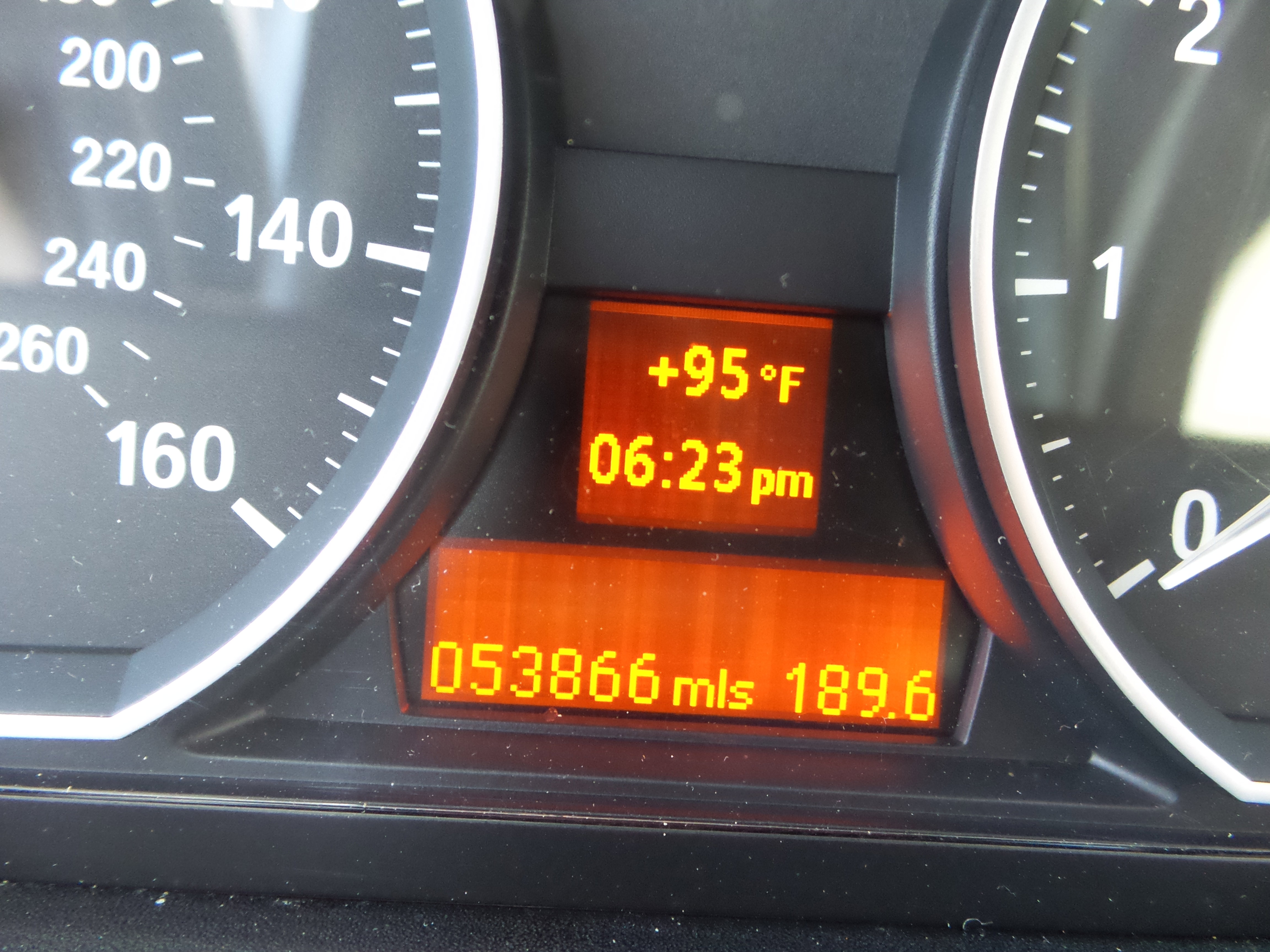 Used 2009 BMW 128i Convertible RWD image 8
