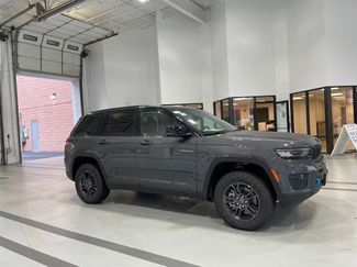 New 2024 Jeep Grand Cherokee Trailhawk w/ Advanced Protech Group II video 2