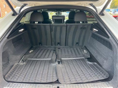 Used 2022 Audi Q8 Premium Plus w/ Premium Plus Package image 27