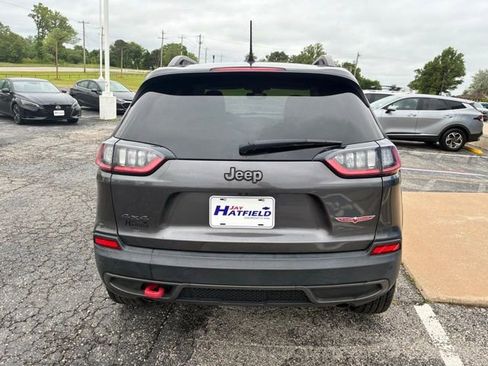 Used 2019 Jeep Cherokee Trailhawk AWD/4WD image 7